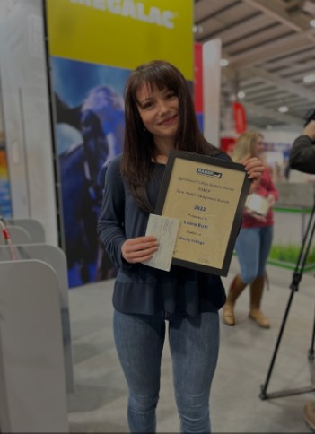 Laura Butt Wins RABDF Farm Animal Health Award at Dairy Tech 2023